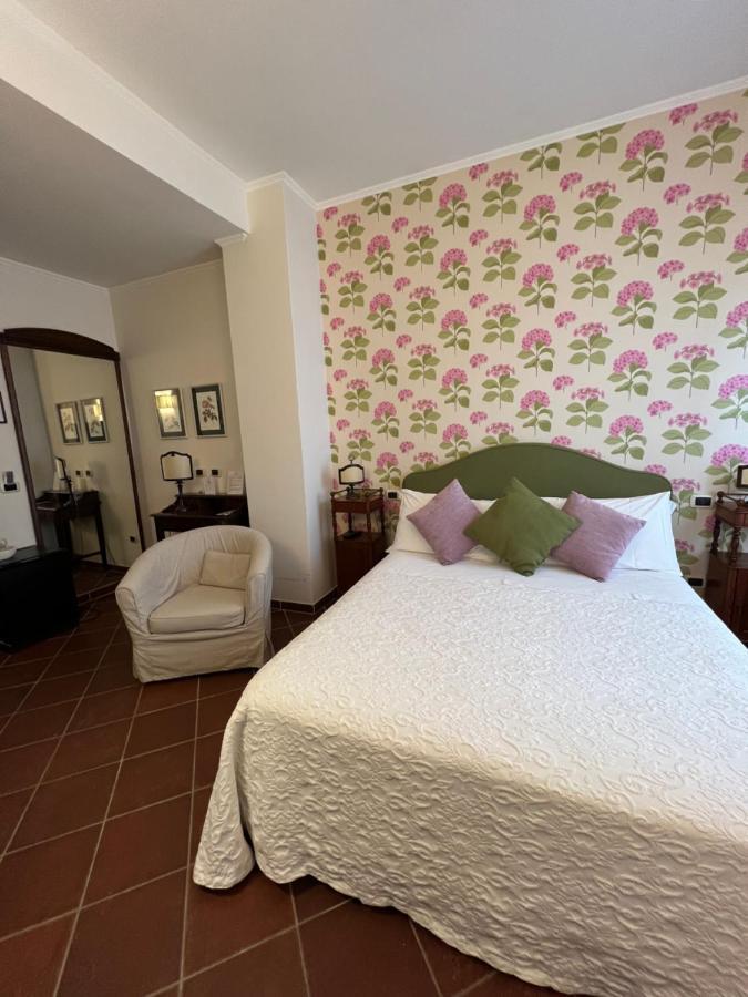 Il Casale Di Riardo Luxury B&B Εξωτερικό φωτογραφία
